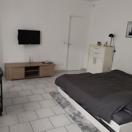 Charmant Studio Canape Lit Netflix Prime Video Dazn Wifi ル・アーヴル エクステリア 写真